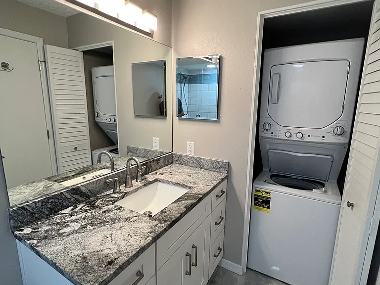745 James St #102 — Photo 14