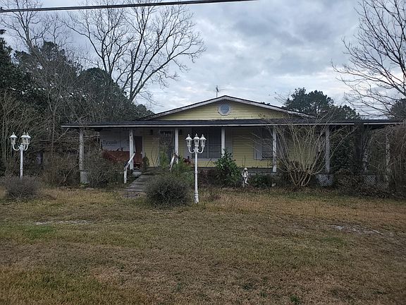 2nd image of 76 Reid Rd