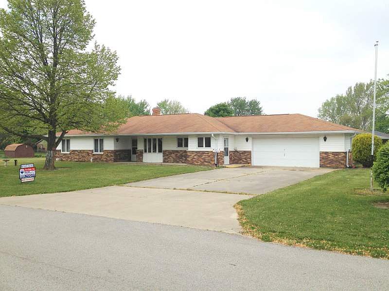 1st image of 4308 E Bluegrass Dr