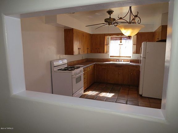5th image of 1102 E Fort Lowell Rd