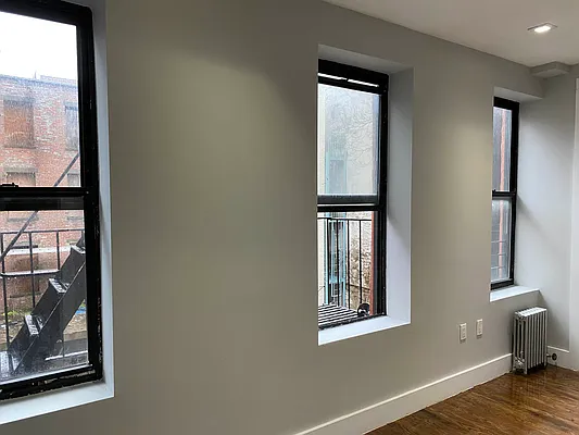 Rented by Premier One Realty LLC | media 7