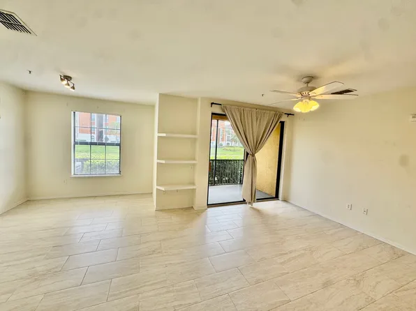 8351 38th Street Cir E, Sarasota, FL