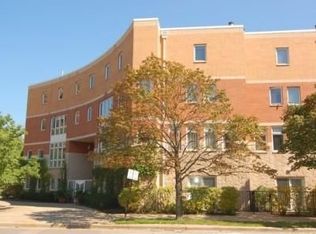 9344 Lawndale Ave, Evanston, IL 60203