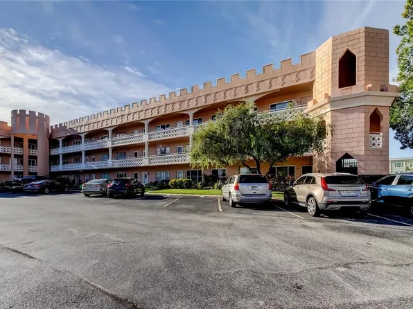 2457 Ecuadorian Way APT 57, Clearwater, FL 33763