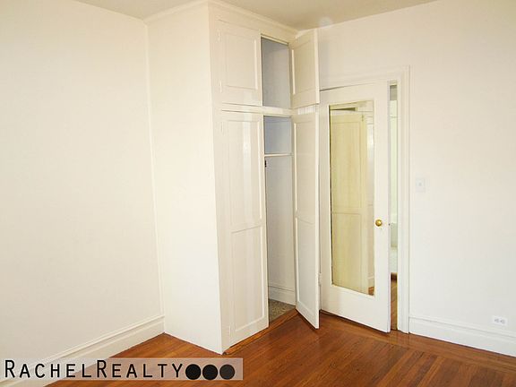 2nd image of 325 W 77th St APT 9E