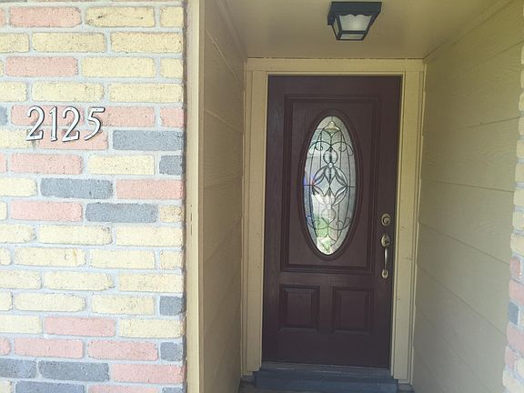 2nd image of 2125 Meadowwalk Dr