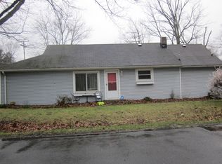 28700 Independence St, Farmington Hills, MI 48336