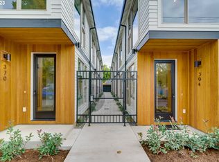 392 SE 86th Ave, Portland, OR 97216