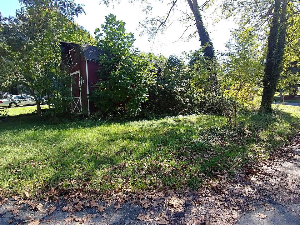 2nd image of 338-338 339 340 Comanche Drive Gln #1
