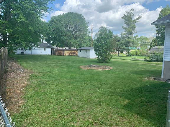 2nd image of 1524 Kenmore Dr