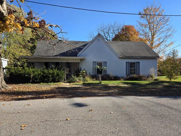 235 Garrett Ave, Brooksville, KY 41004