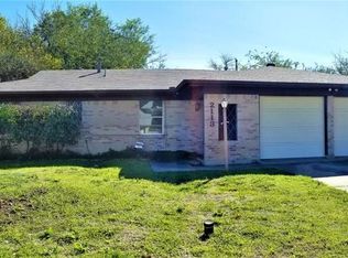 2113 Cliffside Dr, Edgecliff Village, TX 76134