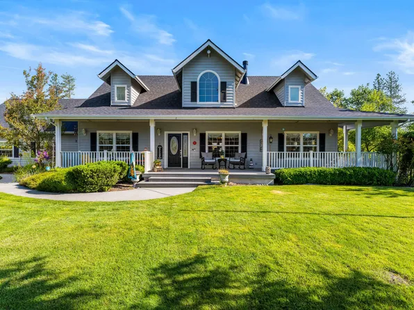 3620 Demaray Dr, Grants Pass, OR 97527