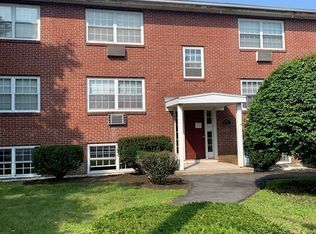 300 Main St APT 5, Woburn, MA 01801
