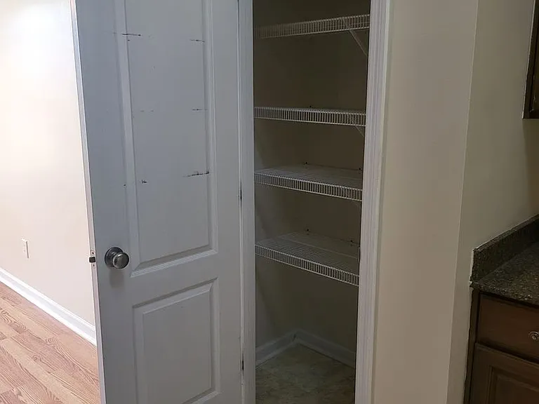 139 Autumn Haven Ln — Photo 4
