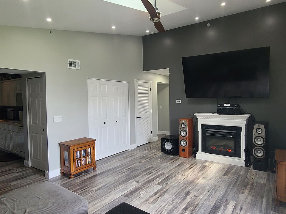 1st image of 2578 Coppergate Square Dr