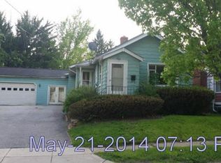 32 Oakwood Ave, Bedford, OH 44146