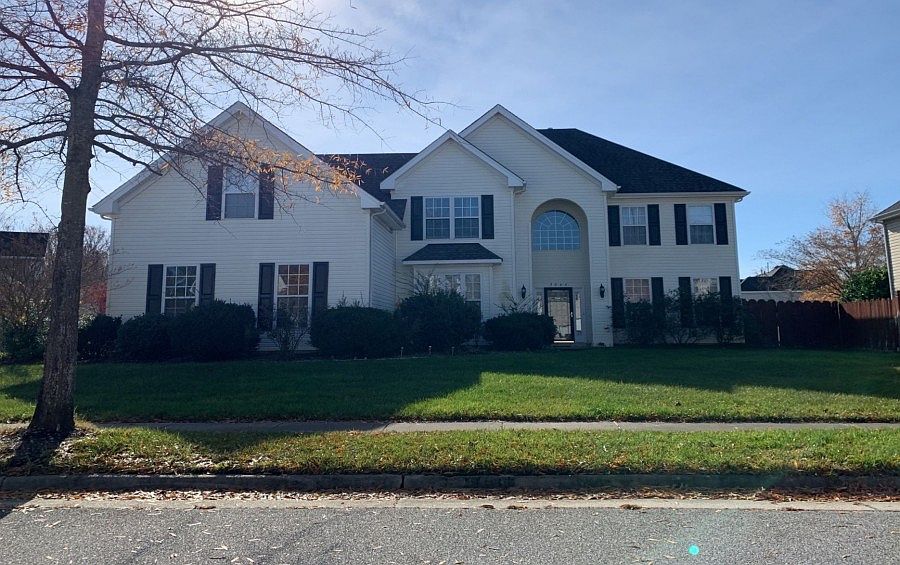 1st image of 3044 Clarke Dr