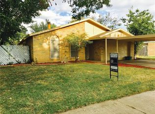 405 Ridgecrest Dr, Saginaw, TX 76179