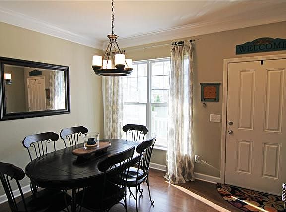 3rd image of 7531 Kemberton Ct