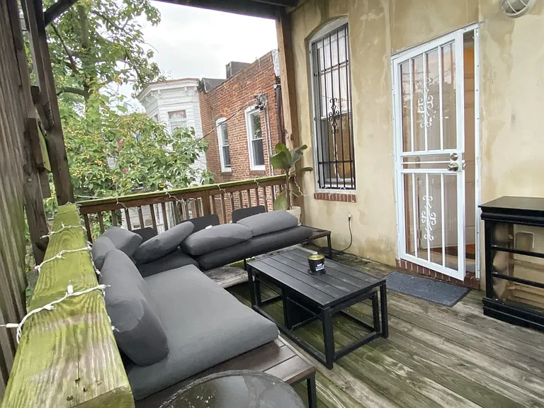2232 Eutaw Place — Photo 5