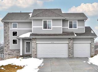 8132 S 193rd Ave, Gretna, NE 68028