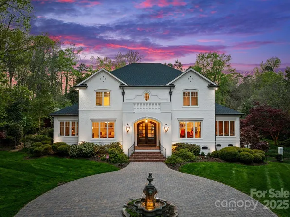 200 Highland Forest Dr, Charlotte, NC 28270