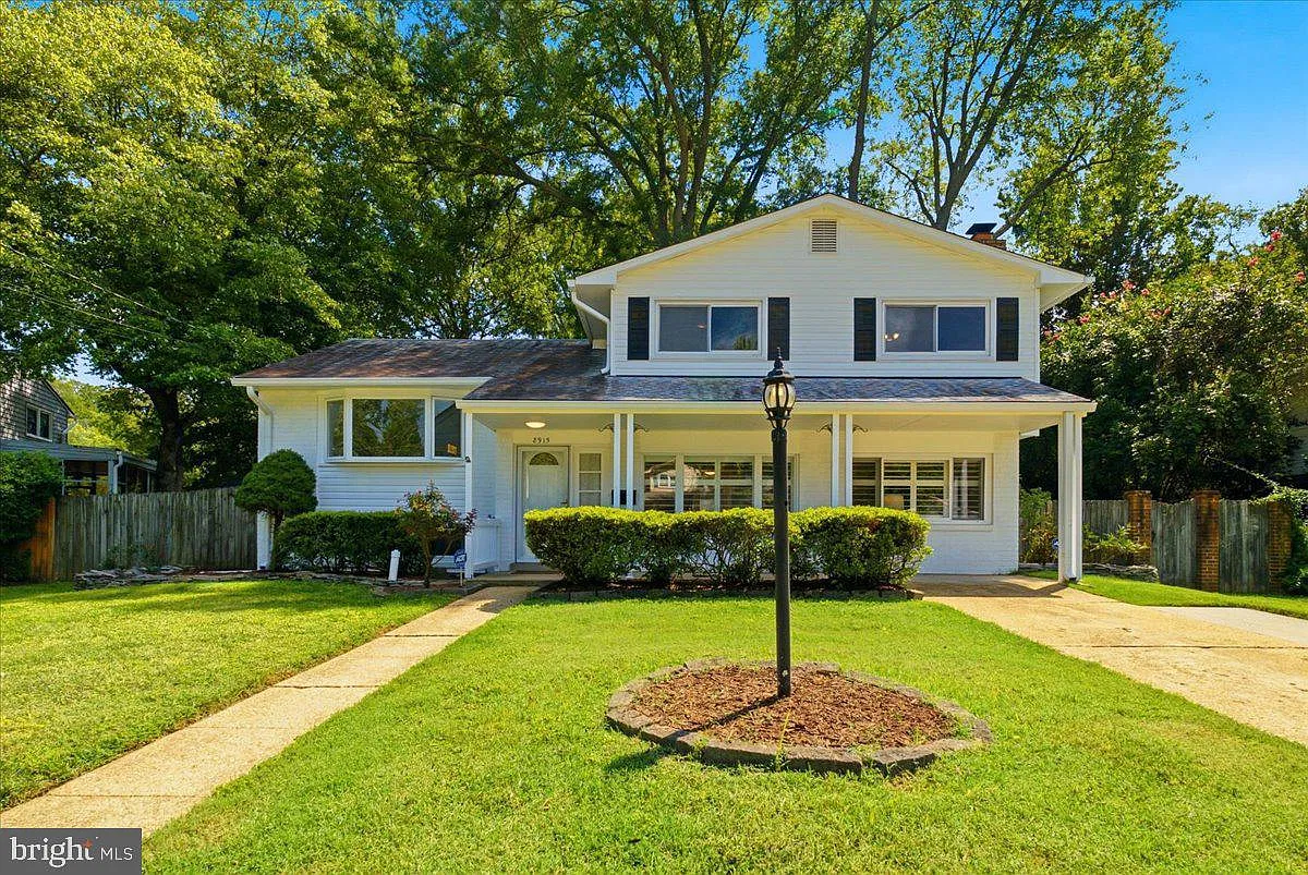 4 bed, 4.0 bath, 1840 sqft, $3,750 — Photo 1