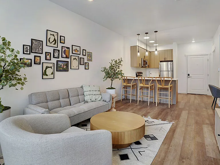 Lotus Republic Apartments — Photo 54