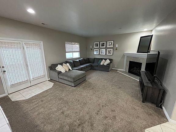 5th image of 874 W Millrace Ct