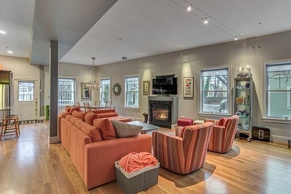 1st image of 98 Washington Sq Unit 4