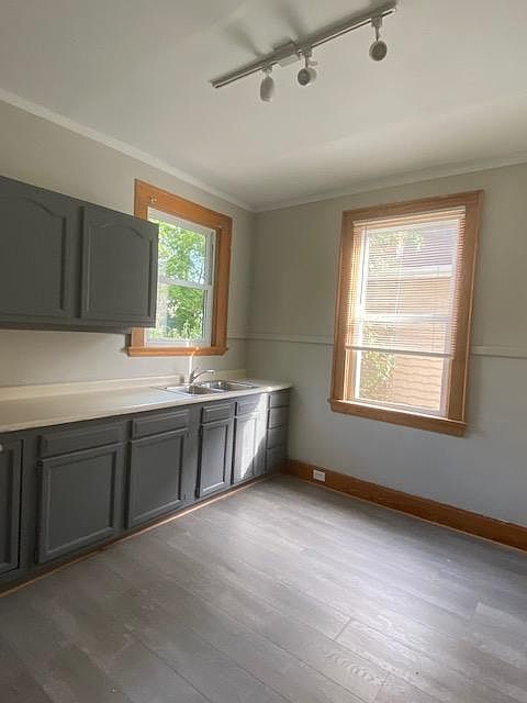 1st image of 1020 Woodlawn Ave