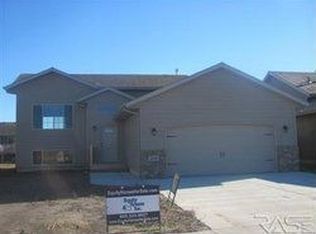 4708 Wassom Ave, Sioux Falls, SD 57106
