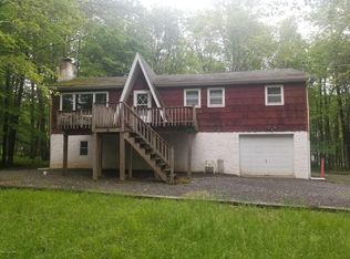 108 Tepee Dr, Pocono Lake, PA