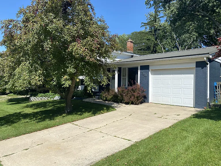 2609 Lillian Rd — Photo 17