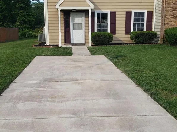 13 Meeting House Ln, Turnersville, NJ 08012