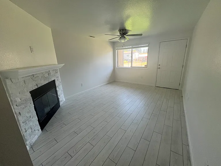 16904 17th Avenue Ct E — Photo 8
