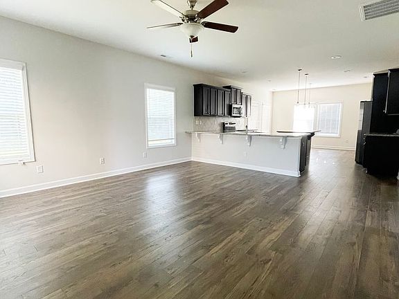 2nd image of 351 Springhaven Dr