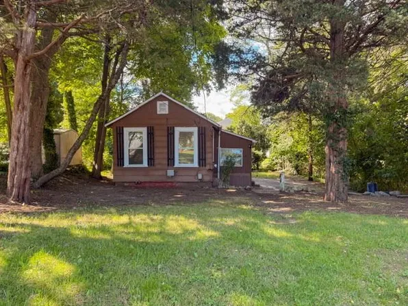 29 Congdon Ave, North Kingstown, RI 02852