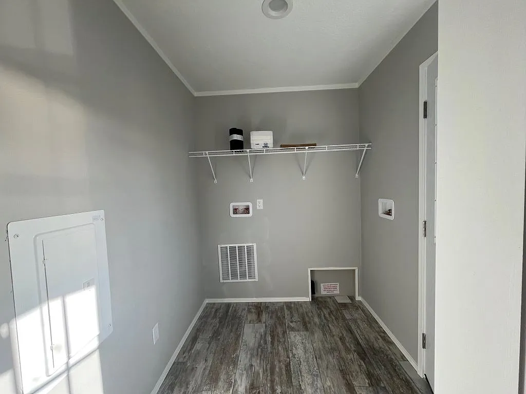 4 bed, 2.0 bath, 1460 sqft, $1,499 — Photo 4
