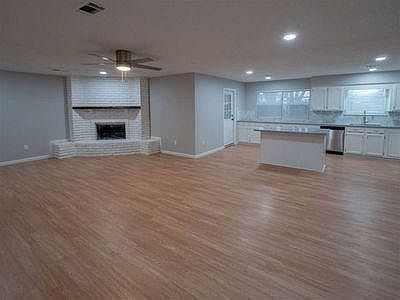 1st image of 412 Kirkwood Dr