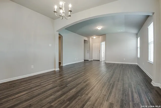 1041 Lauren St — Photo 8