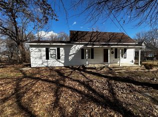 409 Spring St, Rogers, AR 72756