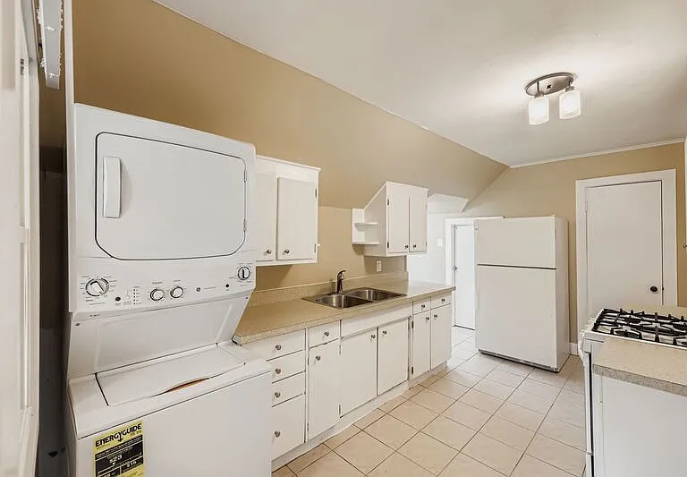 16855 Sayre Ave — Photo 13