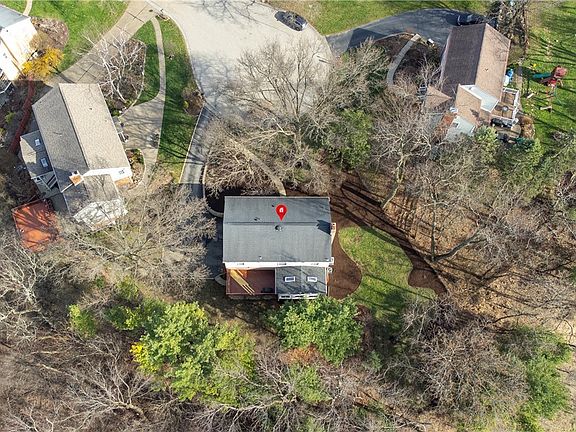 3rd image of 111 Frick Rd
