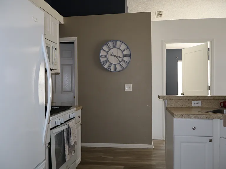 6912 Long Needle Ct — Photo 18