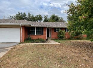 1 Navajo Cir, Shawnee, OK 74801