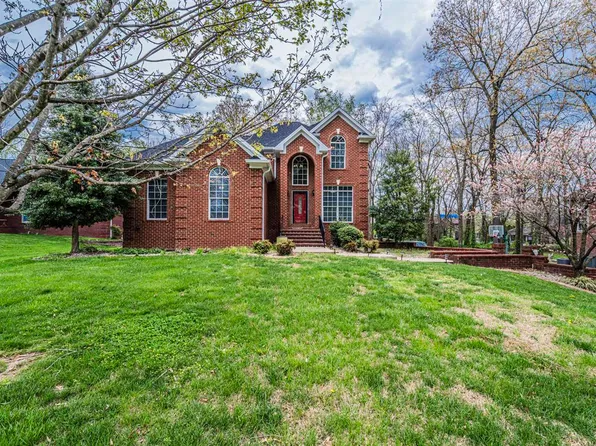110 Pine Creek Ct, Bowling Green, KY 42104