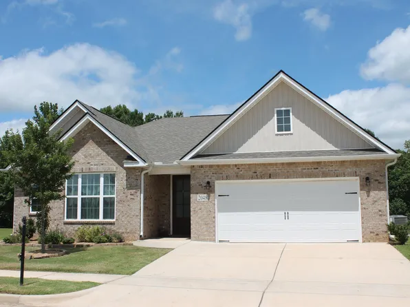 2048 Austin Dr NE, Cullman, AL 35058