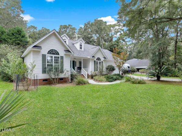 81 Walling Grove Rd, Beaufort, SC 29907